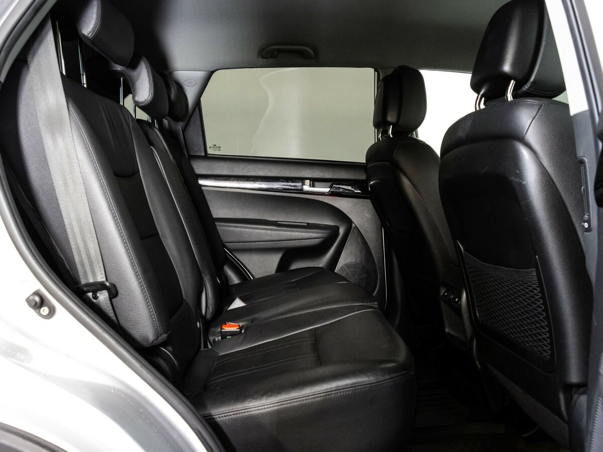 Kia Sorento с пробегом — 2014 год. Фото: #15