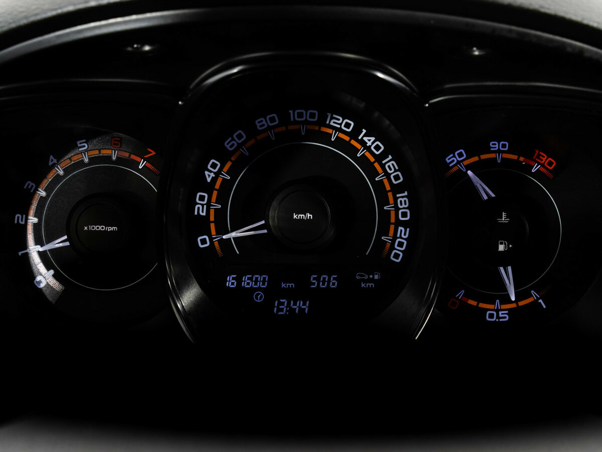 Lada (ВАЗ) Vesta с пробегом — 2018 год. Фото: #13