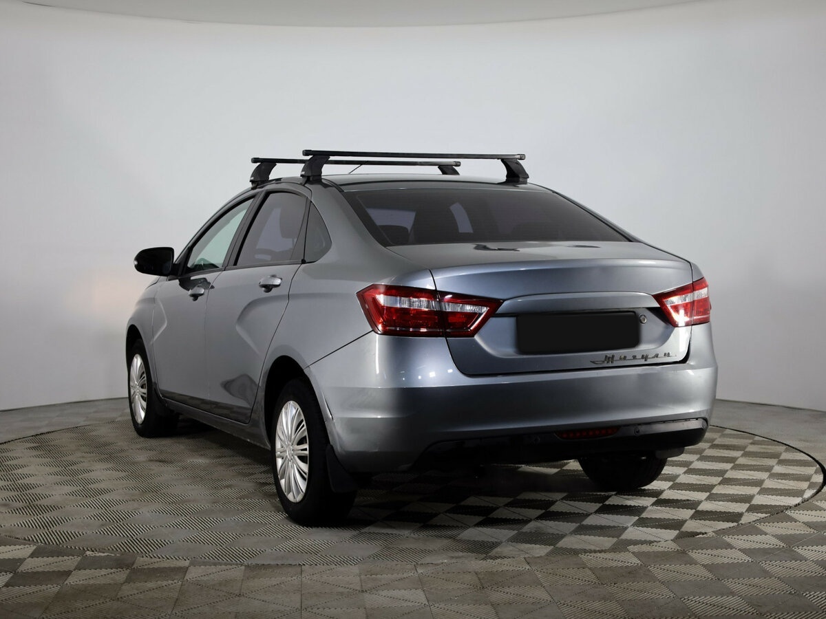 Lada (ВАЗ) Vesta с пробегом — 2017 год. Фото: #5