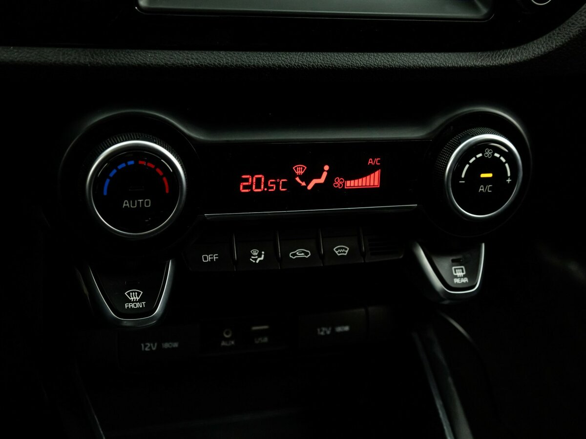 Kia Rio с пробегом — 2019 год. Фото: #10