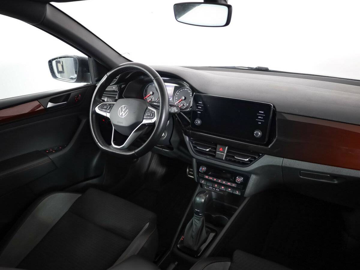 Volkswagen Polo с пробегом — 2021 год. Фото: #6