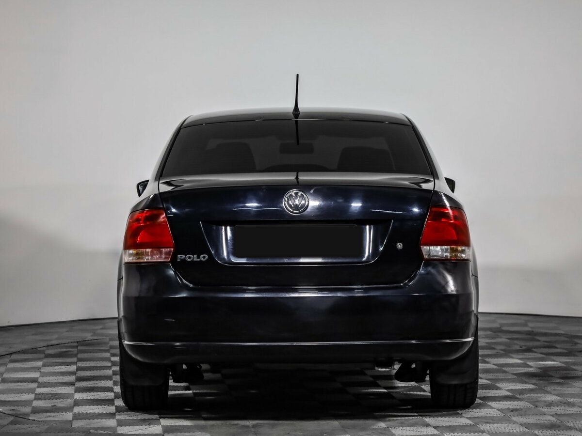 Volkswagen Polo с пробегом — 2013 год. Фото: #4