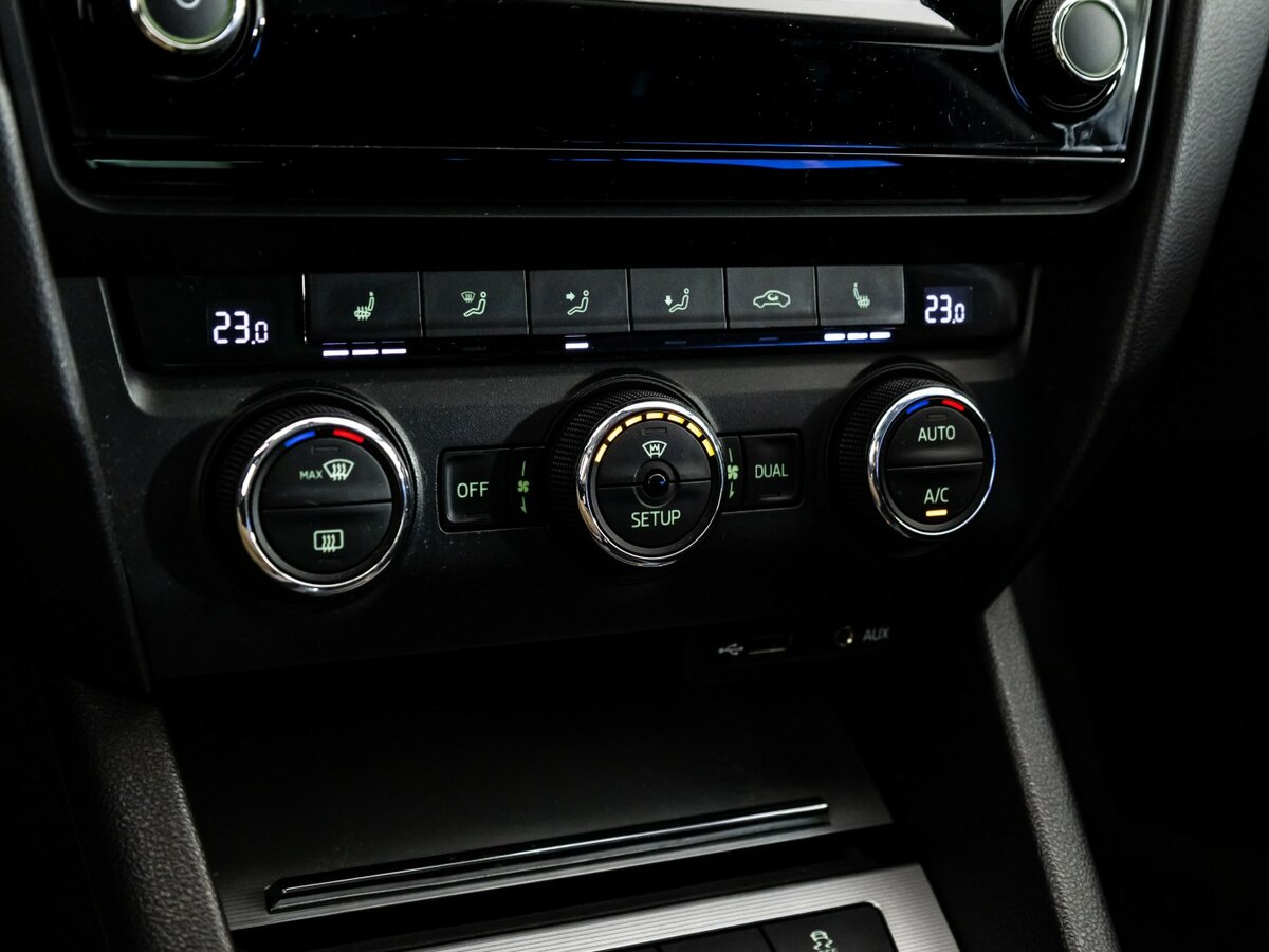 Skoda Octavia с пробегом — 2014 год. Фото: #10