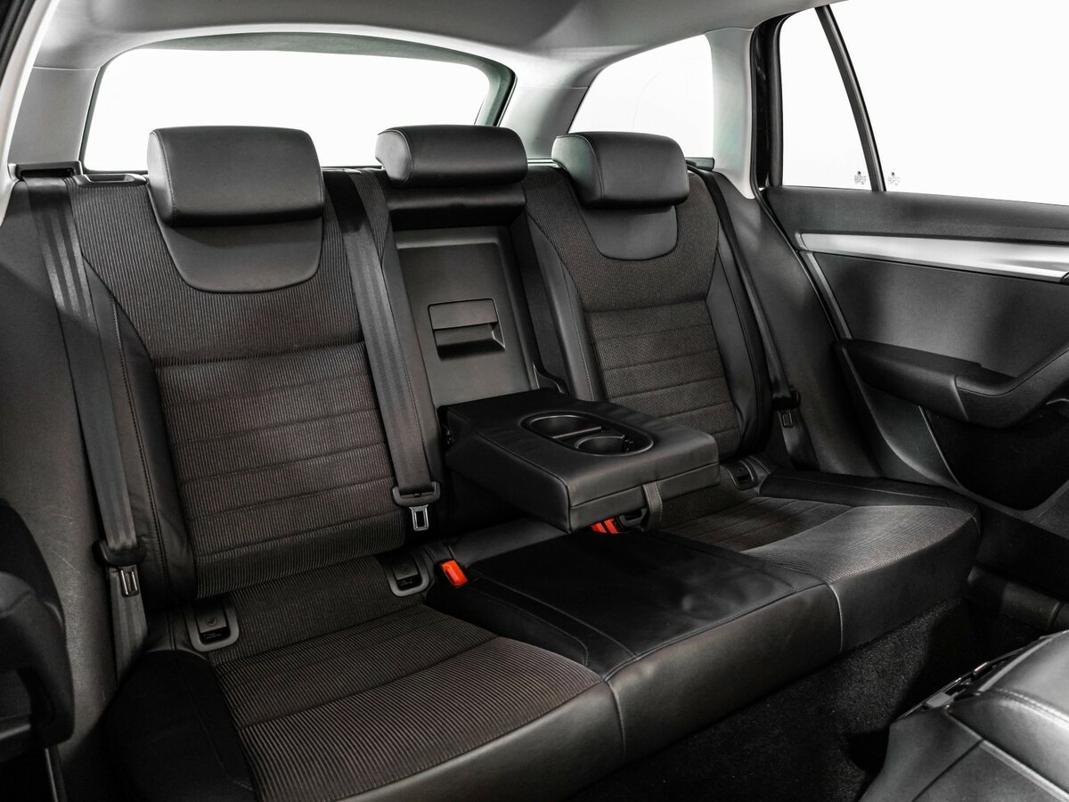 Skoda Octavia с пробегом — 2014 год. Фото: #13