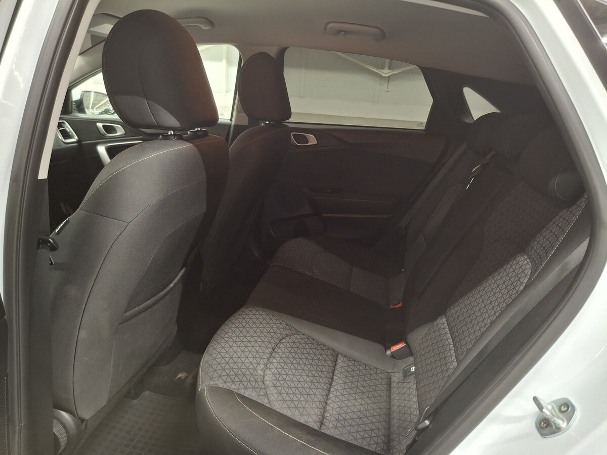 Kia Ceed с пробегом — 2019 год. Фото: #11