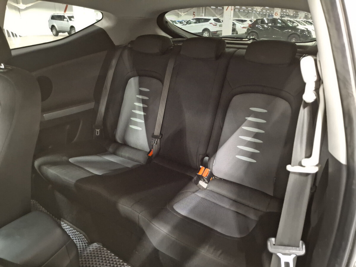 Kia Ceed с пробегом — 2013 год. Фото: #11