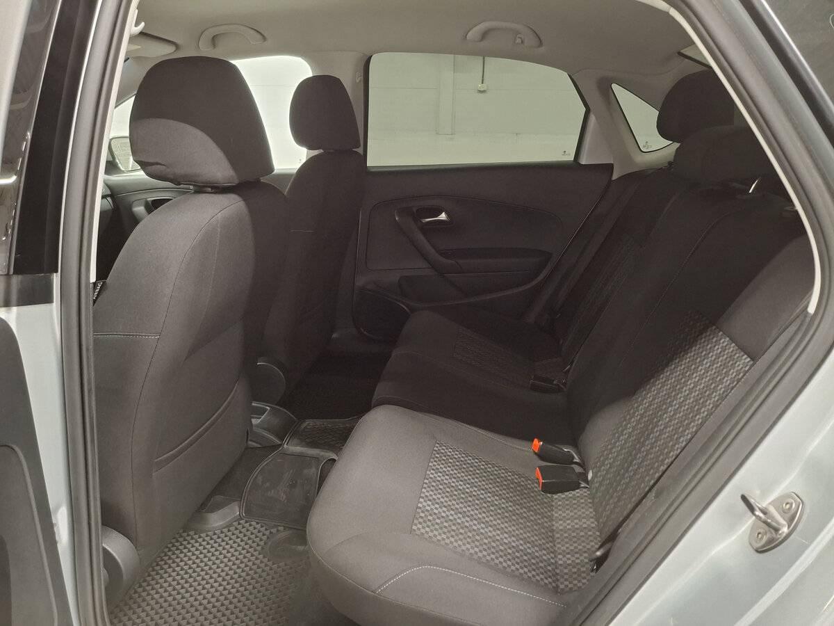 Volkswagen Polo с пробегом — 2016 год. Фото: #11