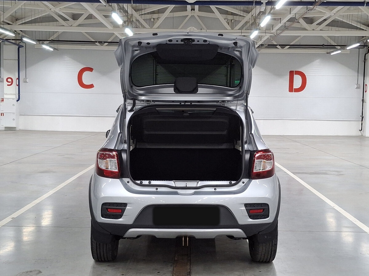 Renault Sandero с пробегом — 2021 год. Фото: #9