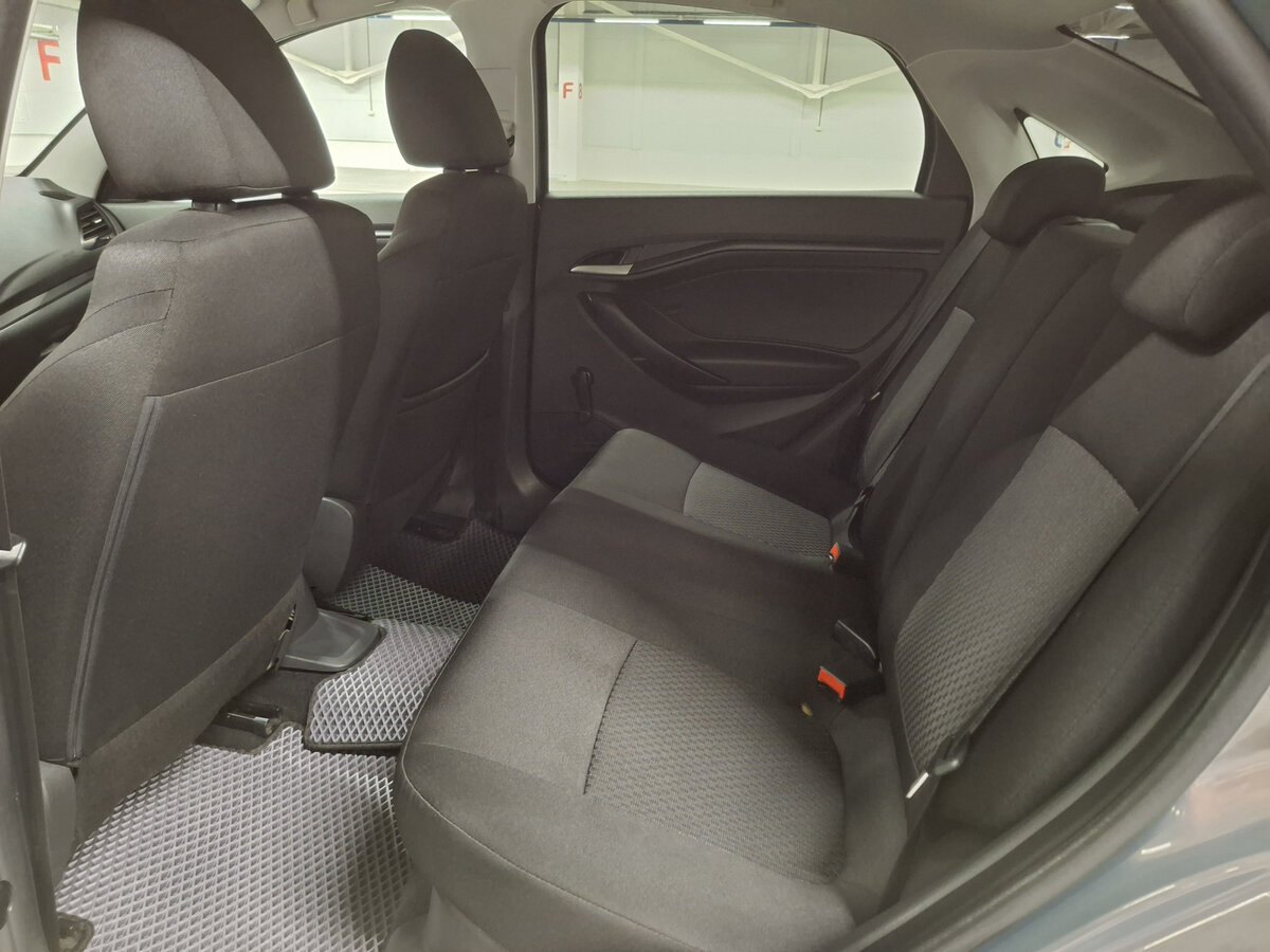 Lada (ВАЗ) Vesta с пробегом — 2019 год. Фото: #11