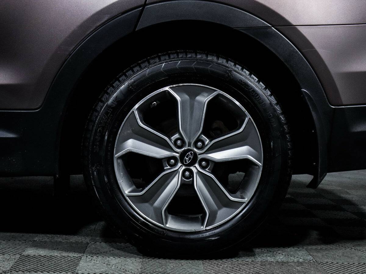 Hyundai Santa Fe с пробегом — 2014 год. Фото: #14