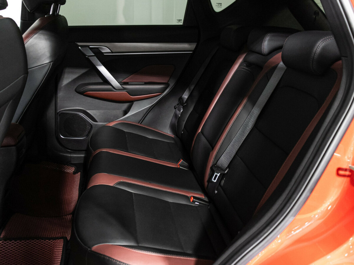 Geely Coolray с пробегом — 2021 год. Фото: #9