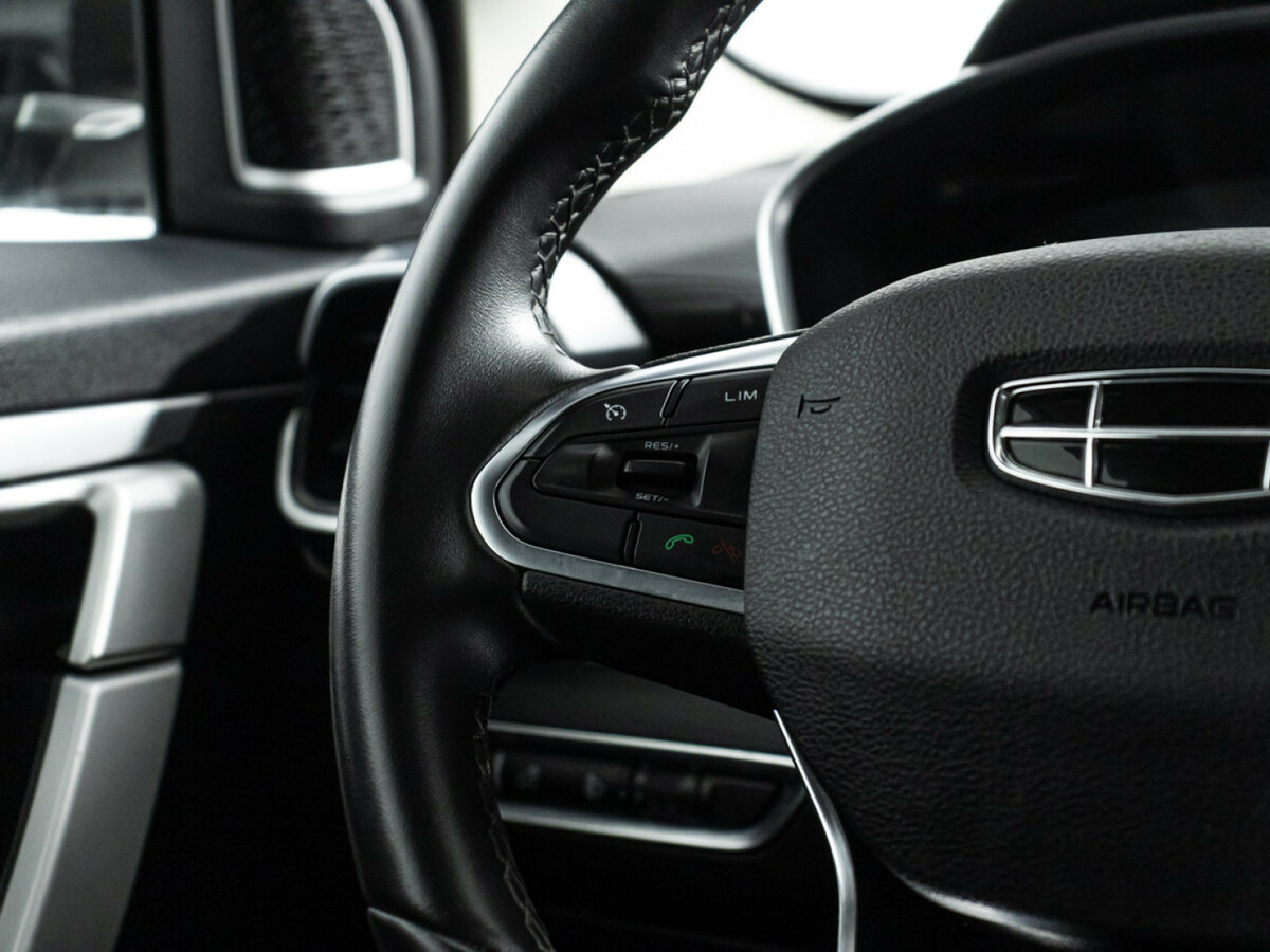 Geely Coolray с пробегом — 2022 год. Фото: #15