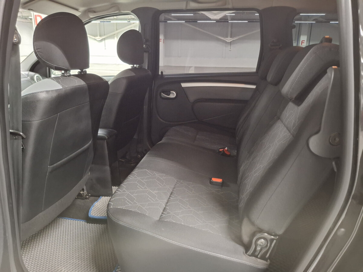 Lada (ВАЗ) Largus с пробегом — 2020 год. Фото: #10