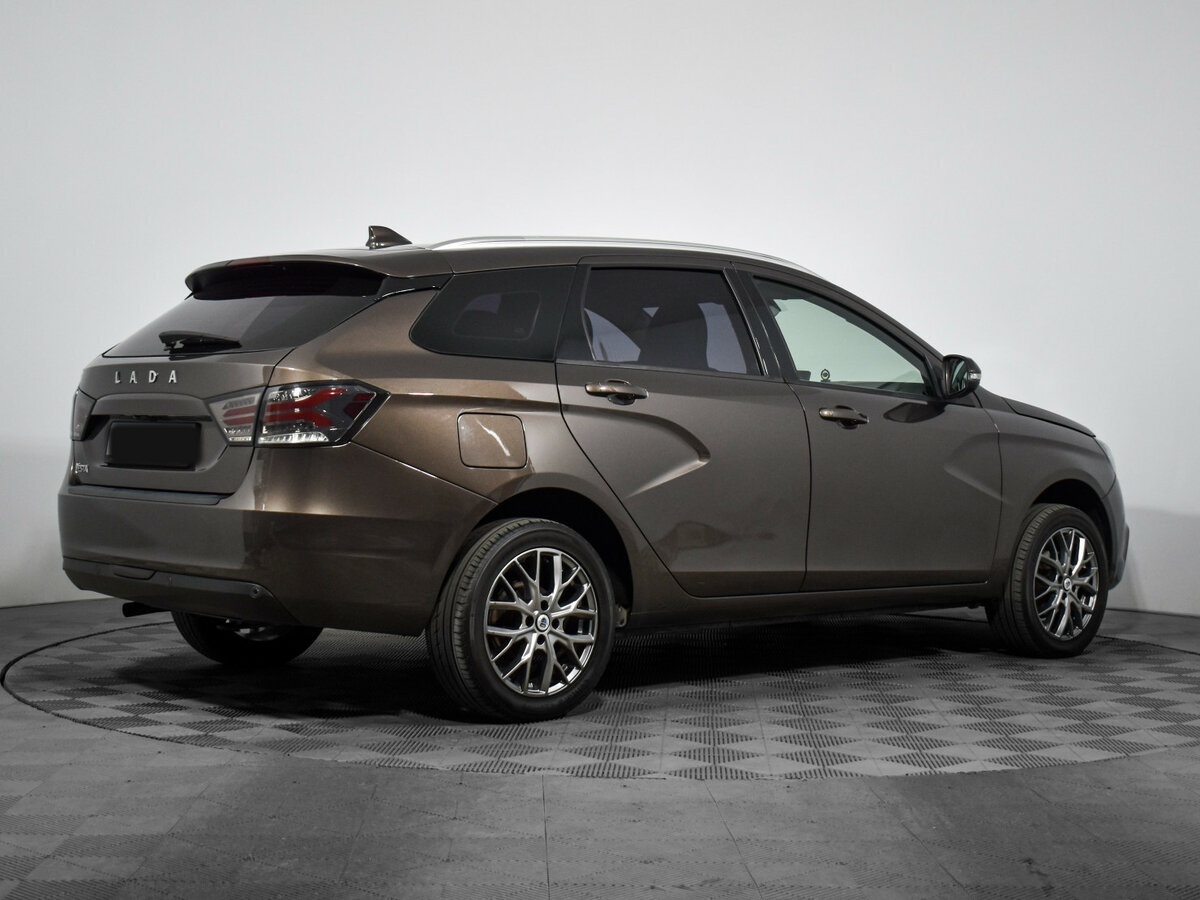 Lada (ВАЗ) Vesta с пробегом — 2018 год. Фото: #4