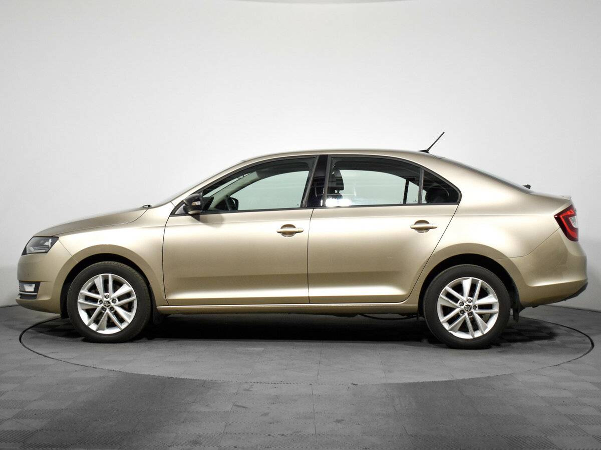 Skoda Rapid с пробегом — 2019 год. Фото: #7