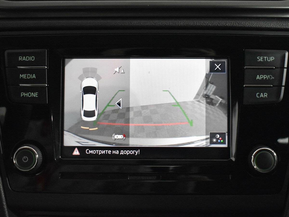 Skoda Rapid с пробегом — 2019 год. Фото: #16