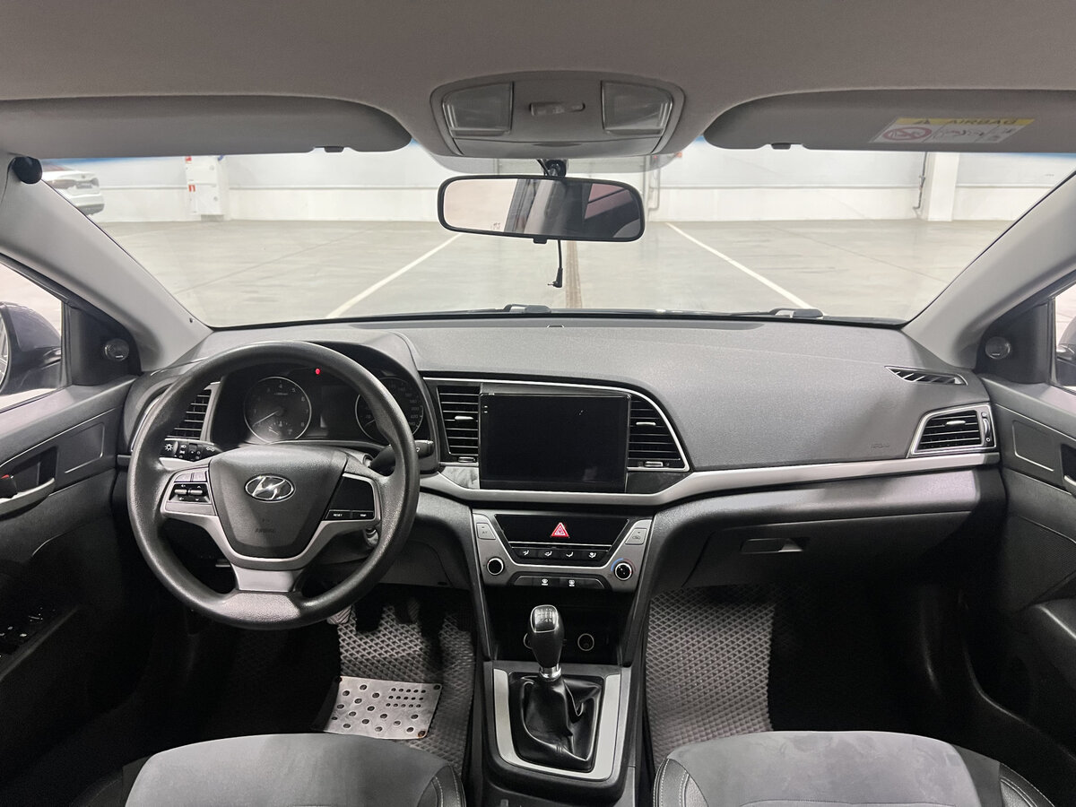 Hyundai Elantra с пробегом — 2016 год. Фото: #13