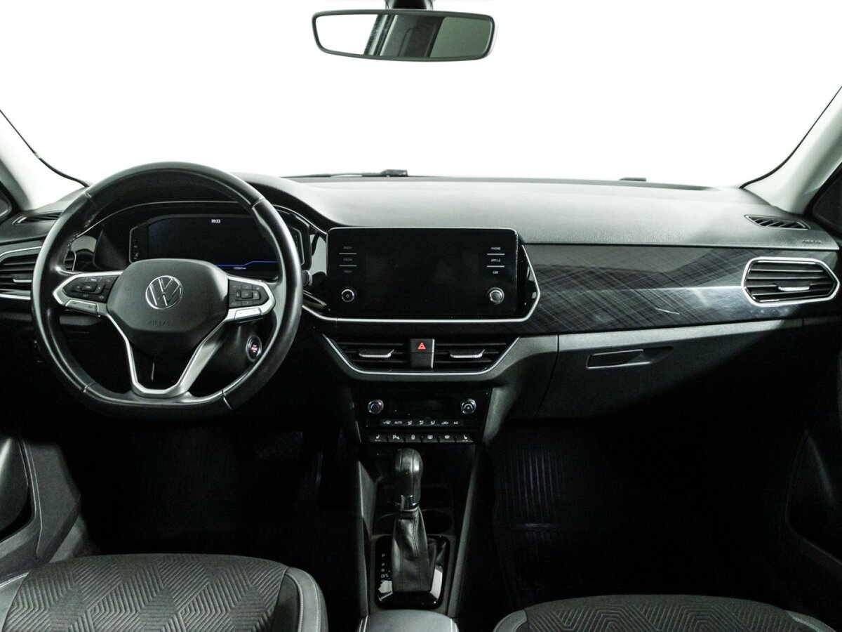 Volkswagen Polo с пробегом — 2020 год. Фото: #12