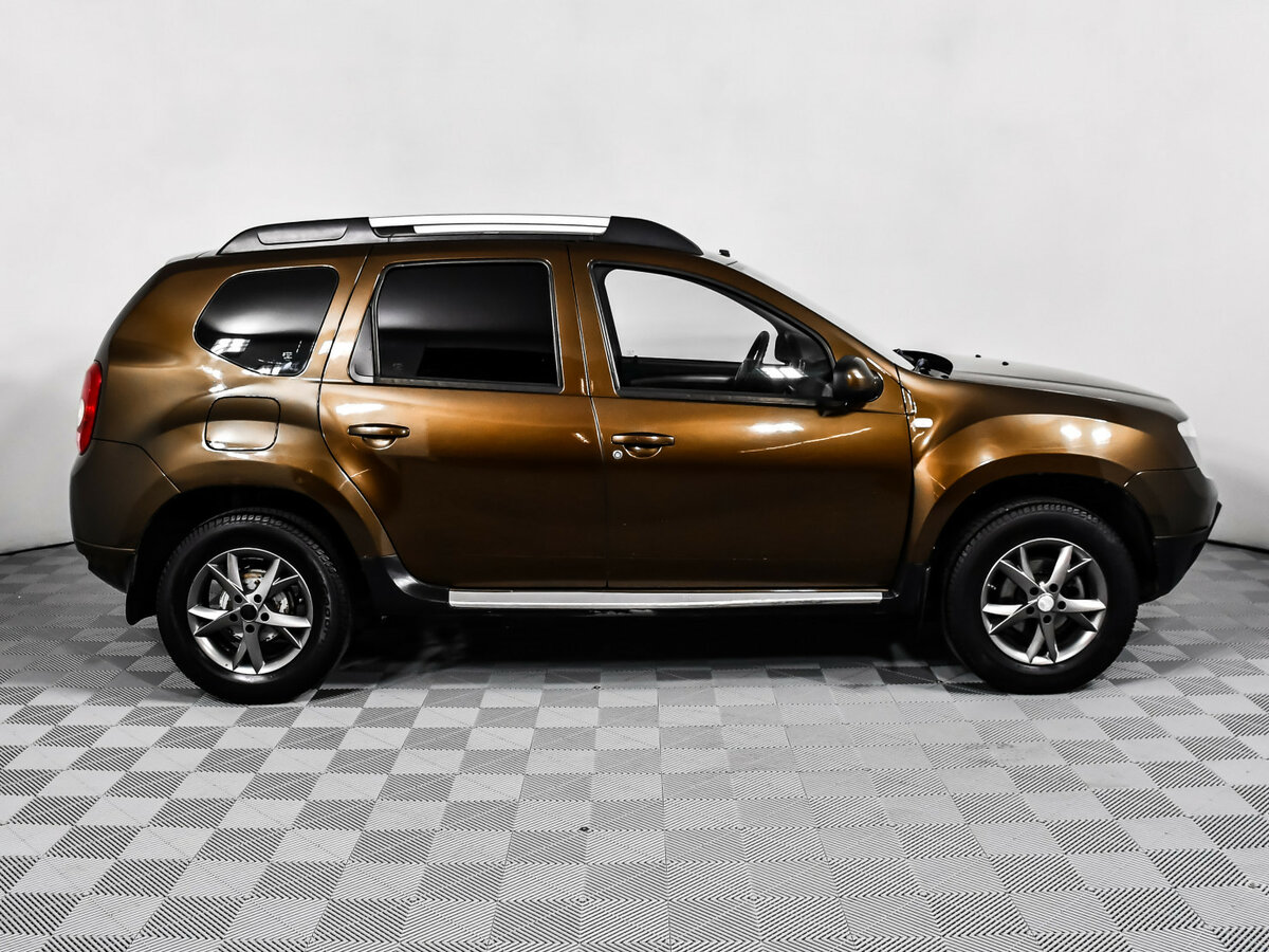 Renault Duster с пробегом — 2015 год. Фото: #3