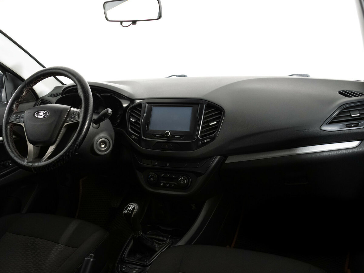 Lada (ВАЗ) Vesta с пробегом — 2017 год. Фото: #6