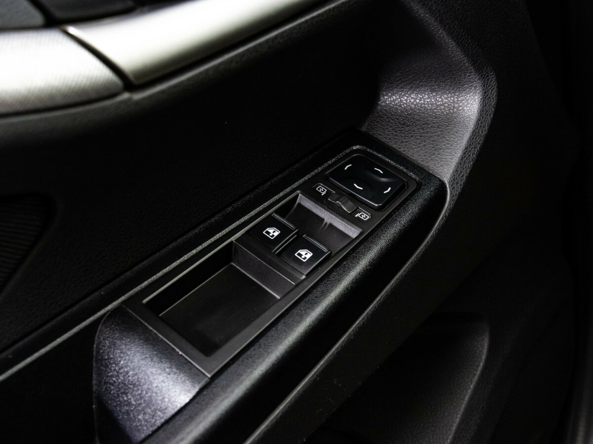 Lada (ВАЗ) Vesta с пробегом — 2017 год. Фото: #11