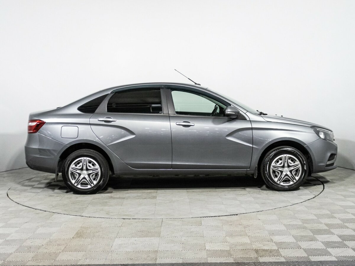 Lada (ВАЗ) Vesta с пробегом — 2020 год. Фото: #3