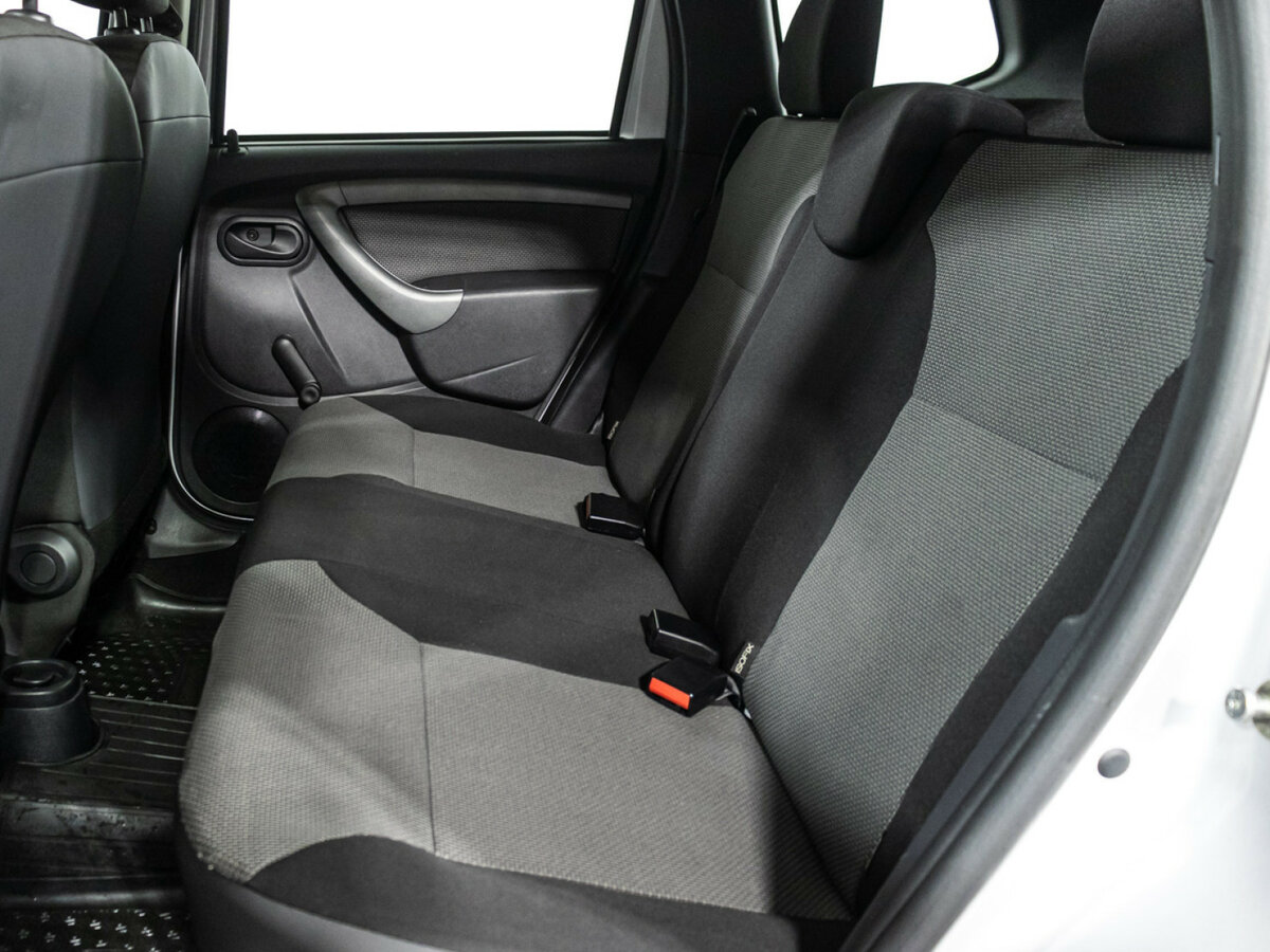 Renault Duster с пробегом — 2017 год. Фото: #9