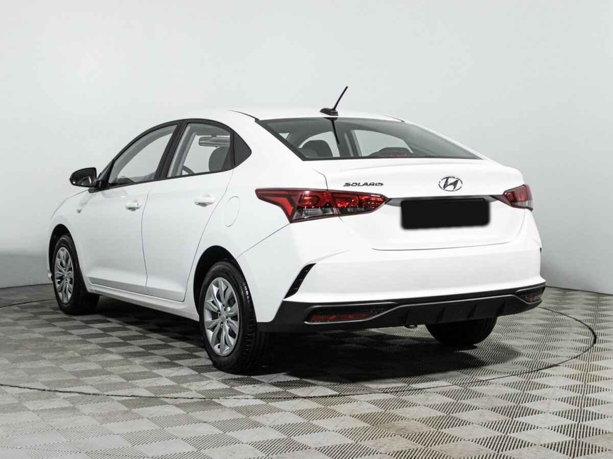 Hyundai Solaris с пробегом — 2022 год. Фото: #5