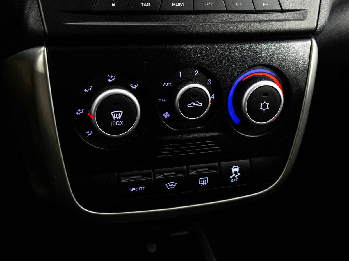 Lada (ВАЗ) Granta с пробегом — 2019 год. Фото: #10