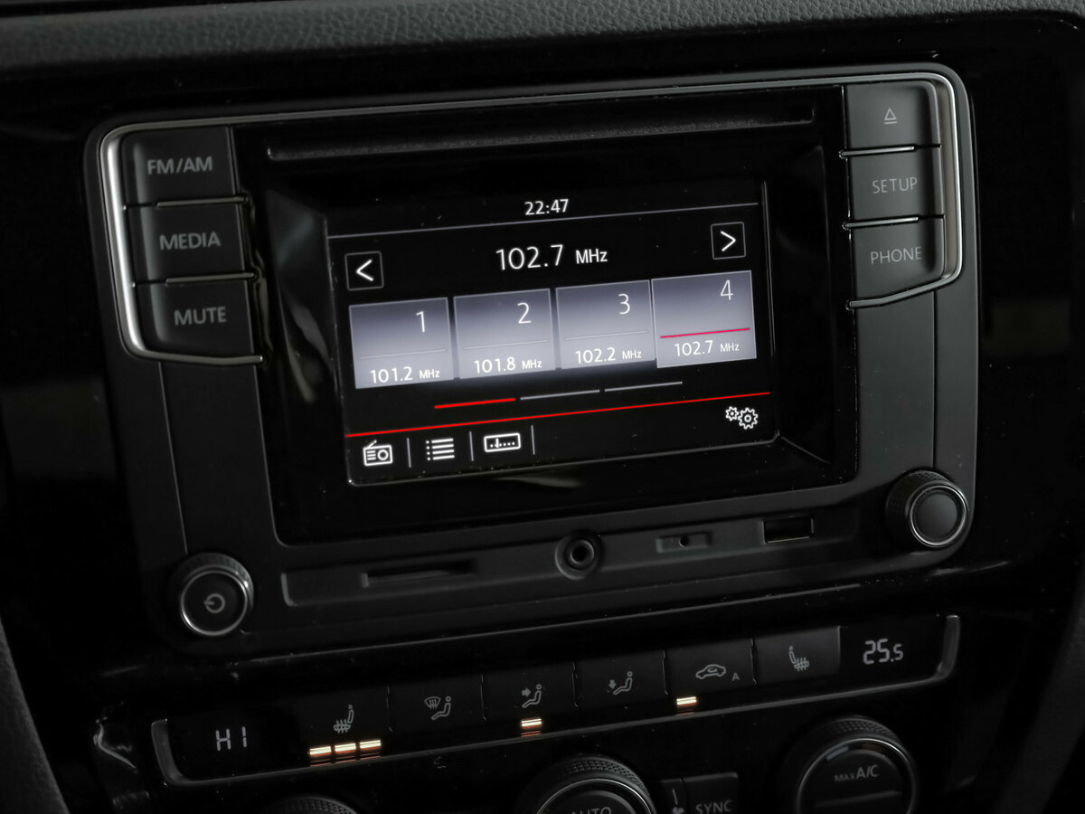 Volkswagen Jetta с пробегом — 2017 год. Фото: #12