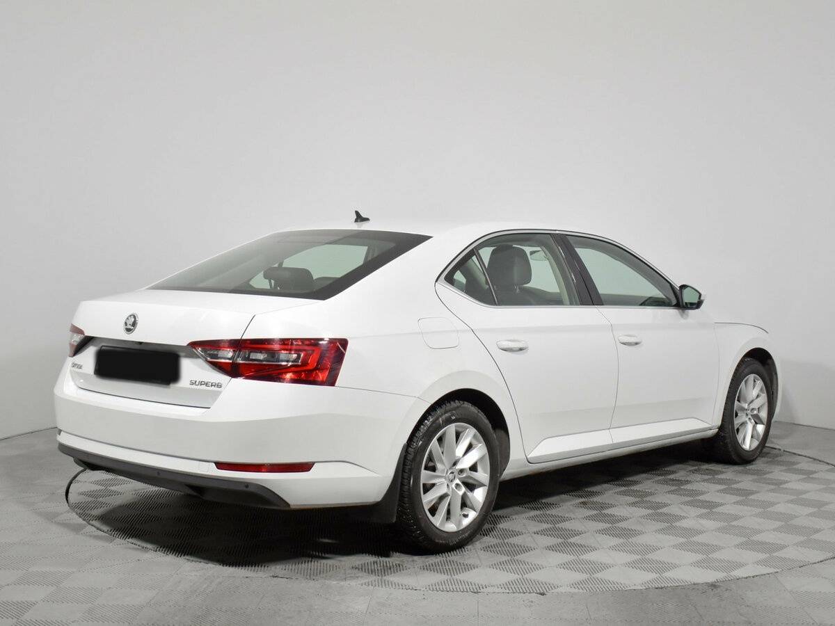 Skoda Superb с пробегом — 2018 год. Фото: #3