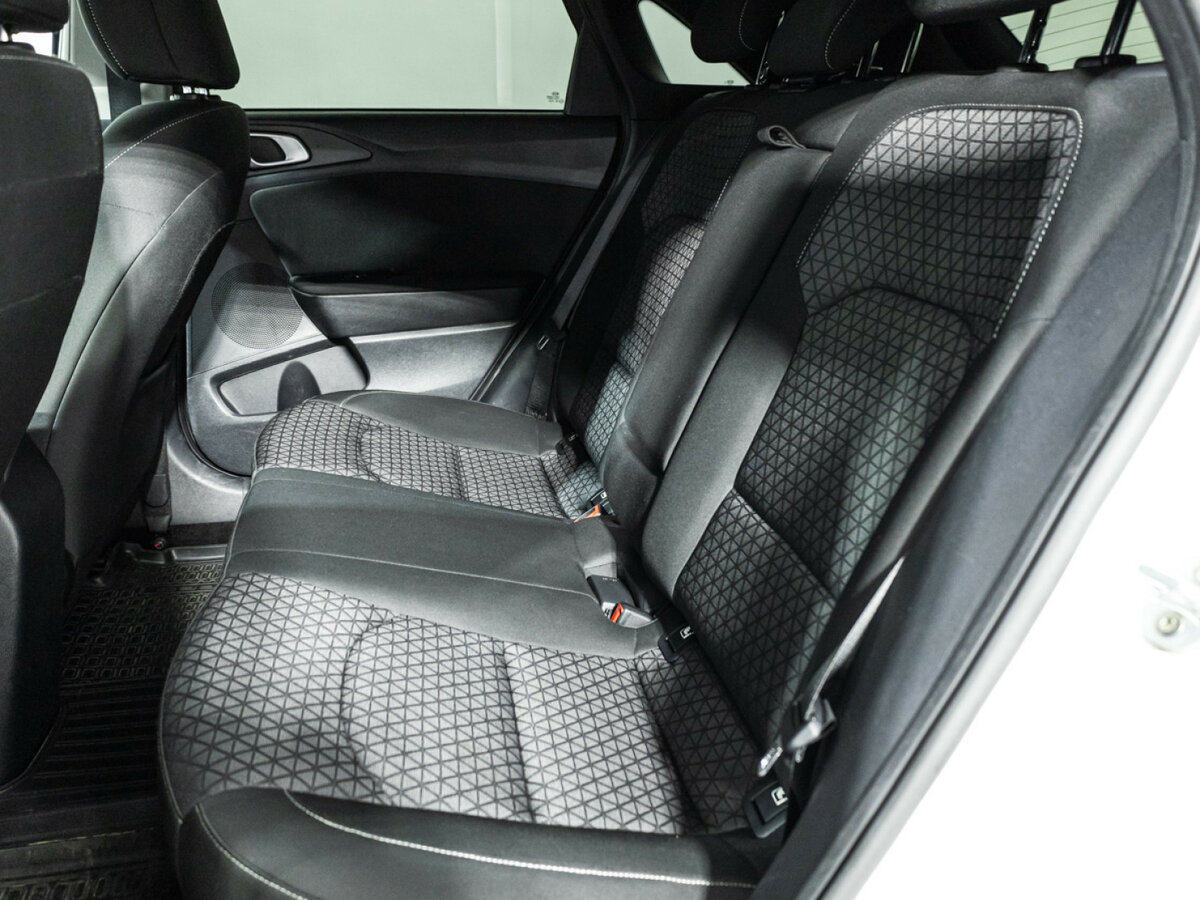 Kia Ceed с пробегом — 2018 год. Фото: #9