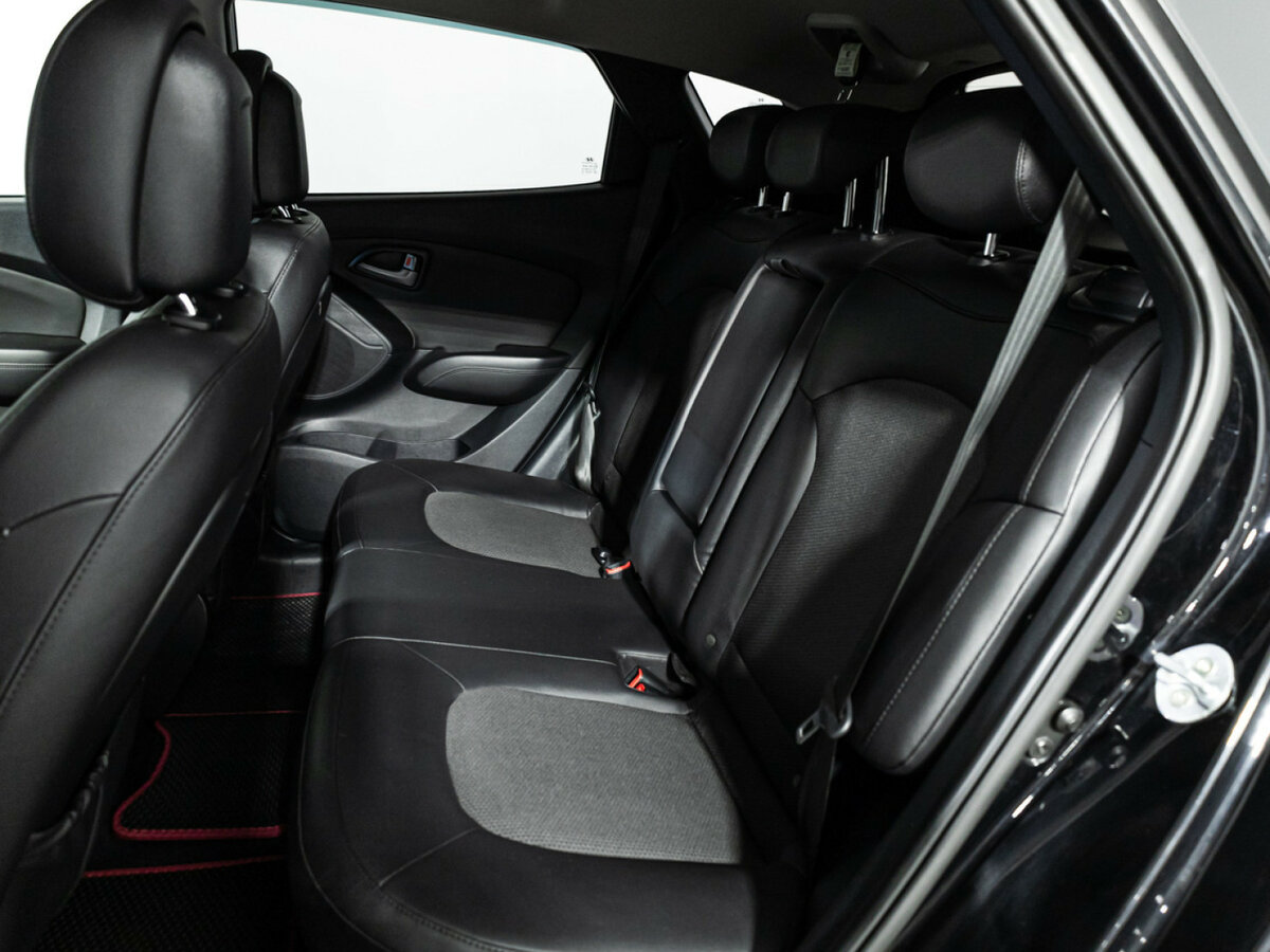 Hyundai ix35 с пробегом — 2014 год. Фото: #9