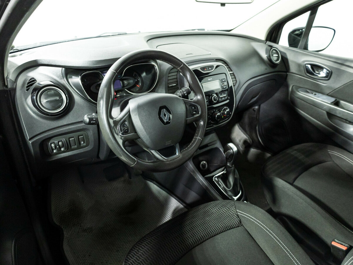 Renault Kaptur с пробегом — 2018 год. Фото: #10