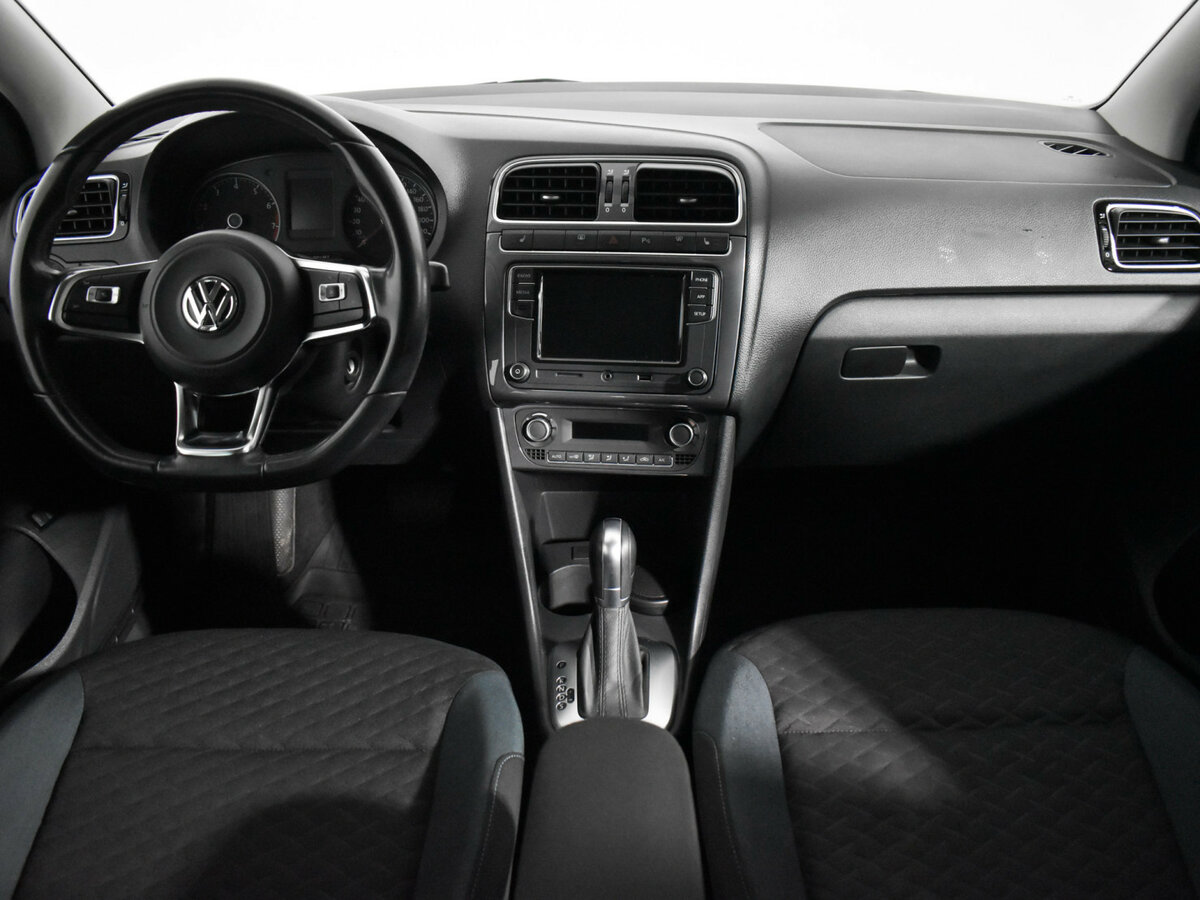 Volkswagen Polo с пробегом — 2019 год. Фото: #12